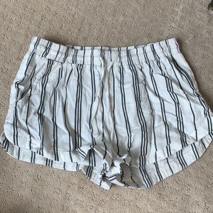 Billbongs road trippin shorts